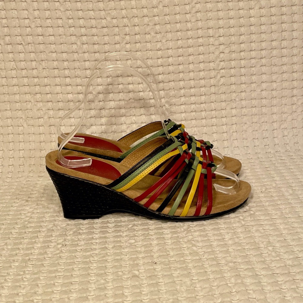 Duck Head Slip On Sandals, Size 7.5M